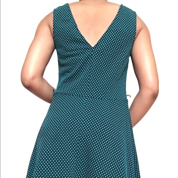 Green and black mini dress - Picture 3 of 3